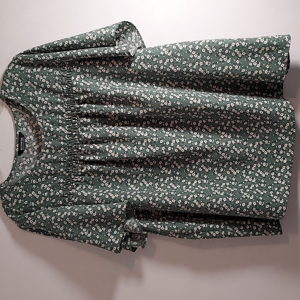 BLoomChic Tunic Blouse SIZE 18-20